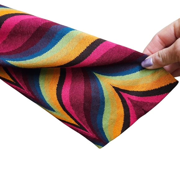 Trina Turk NWOT Sweater Vibrant Chevron Print Criss Cross Design Size M - Picture 8 of 14